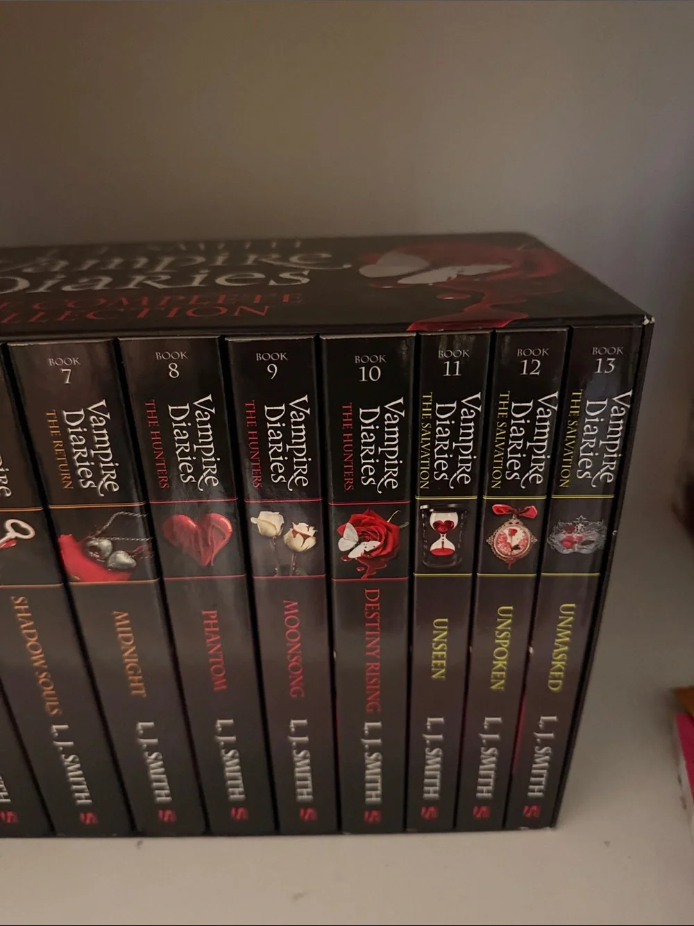 L.J. Smith Vampire Diaries Paperback Book Set - Black